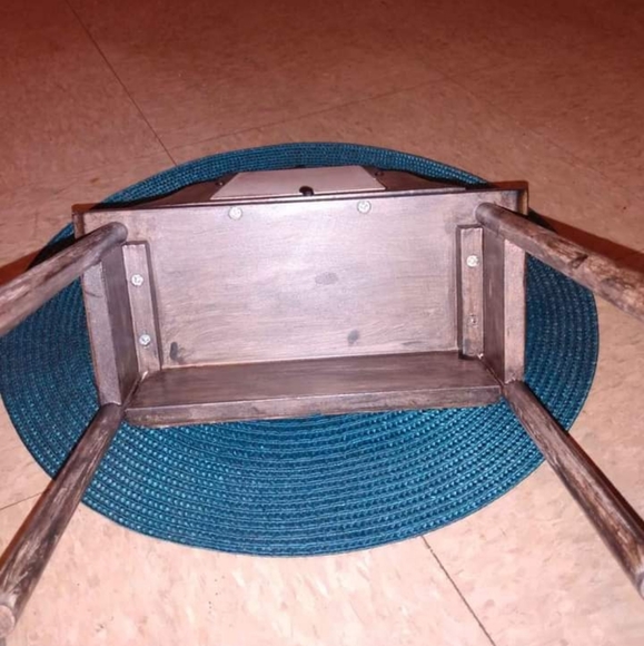 Vintage miniature vanity - Picture 3 of 3